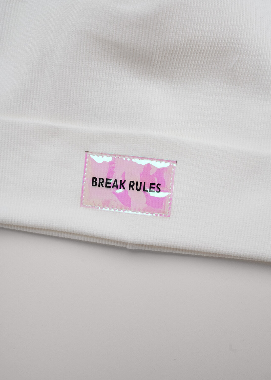 CLEVER Шапка 588871 566604ш молочный