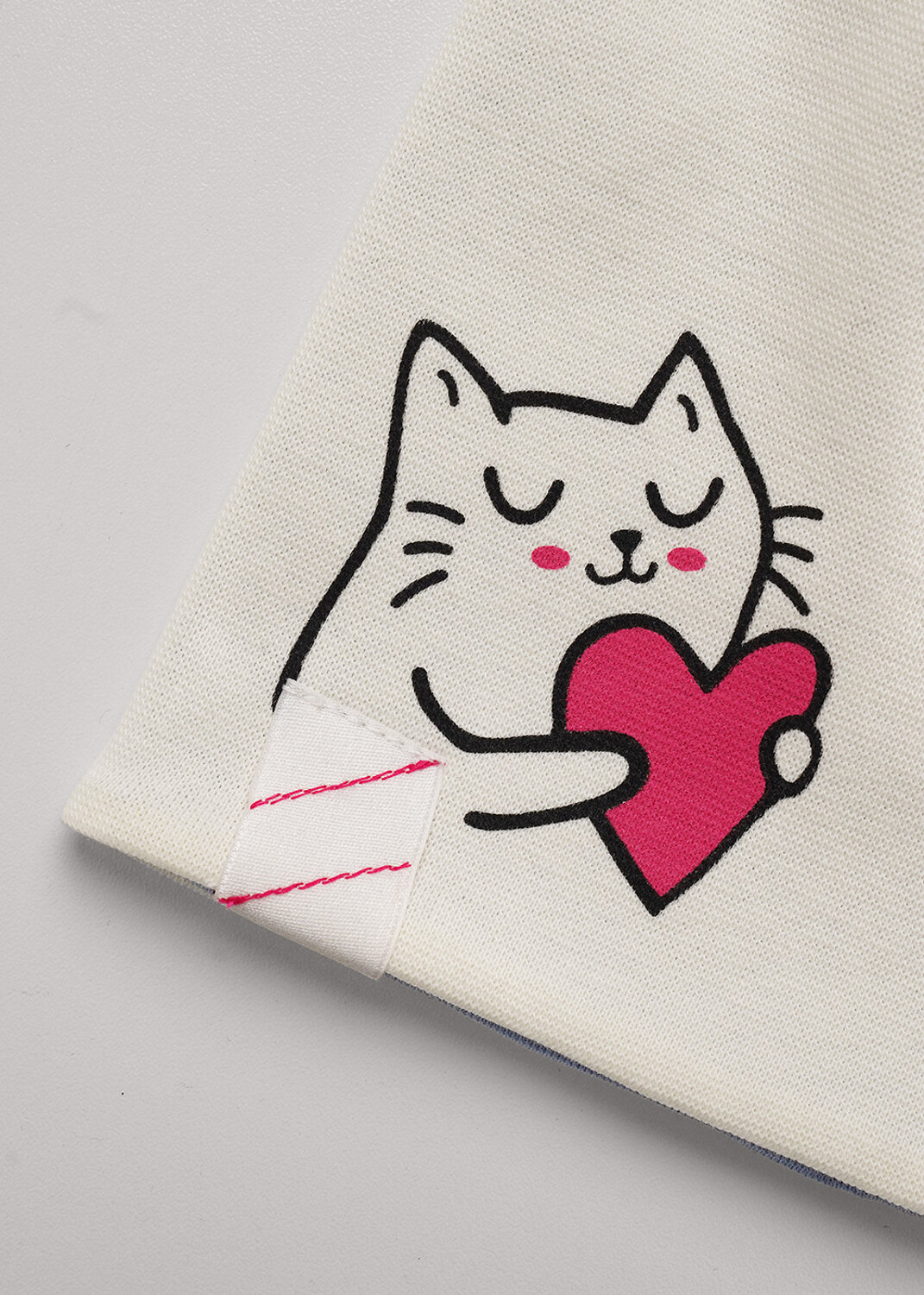 CLEVER Шапка 588914 567374рп молочный/св.сиреневый