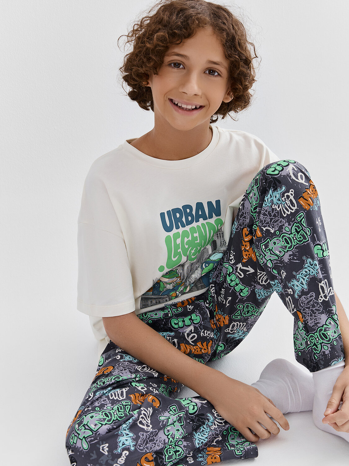 MARK FORMELLE Комплект 589016 563337 св.молочный +надписи на графите