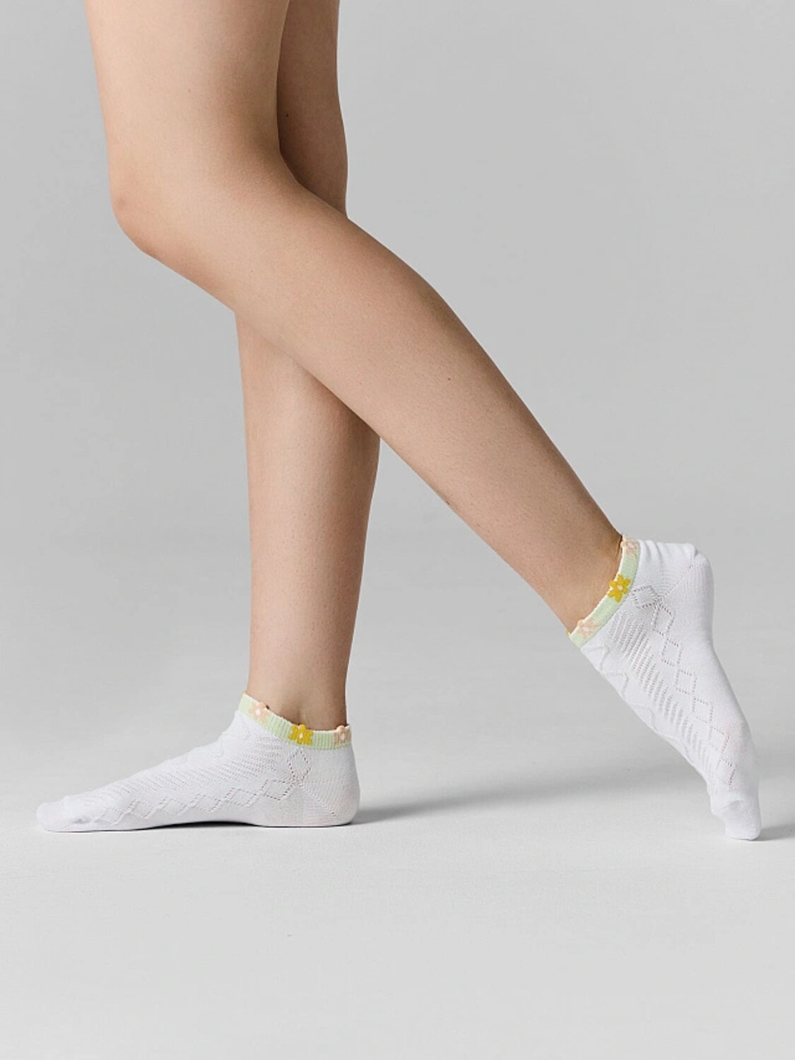 MARK FORMELLE Женские носки 589037 306A-3153 белый /мохито/