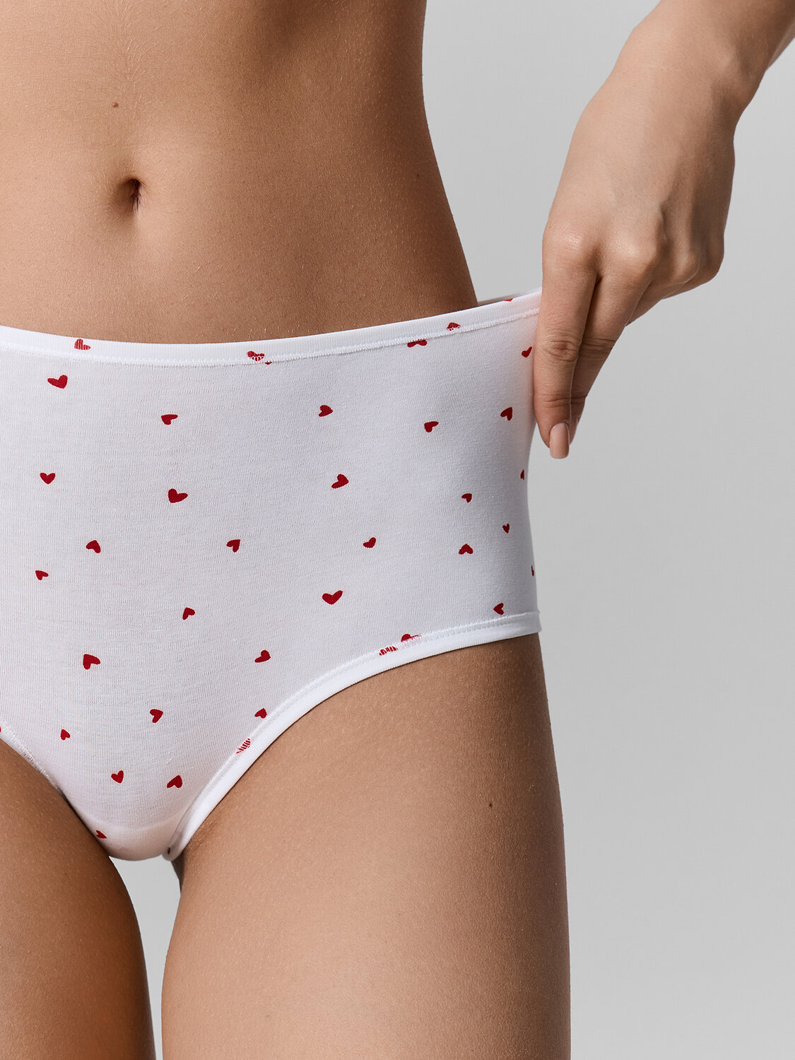 MARK FORMELLE Трусы 589117 412458 сердечки на белом