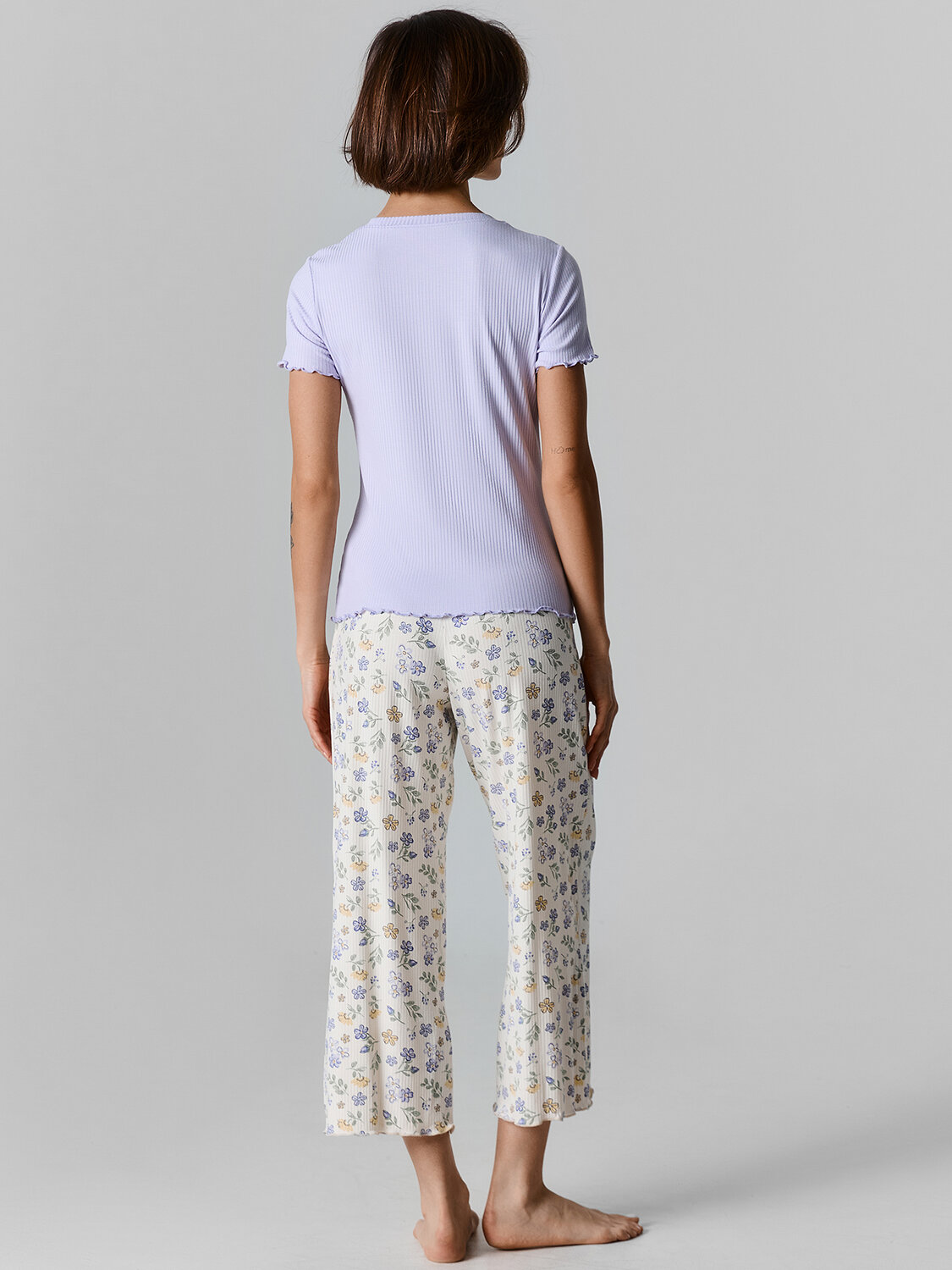 MARK FORMELLE Комплект 589611 592668 лиловый вереск +цветы на молочном