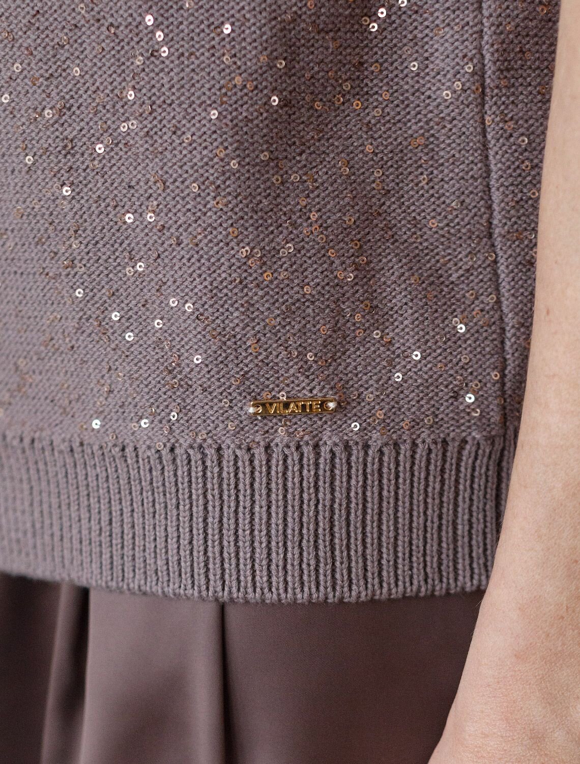 VILATTE Джемпер 589703 D39.297 кофейный