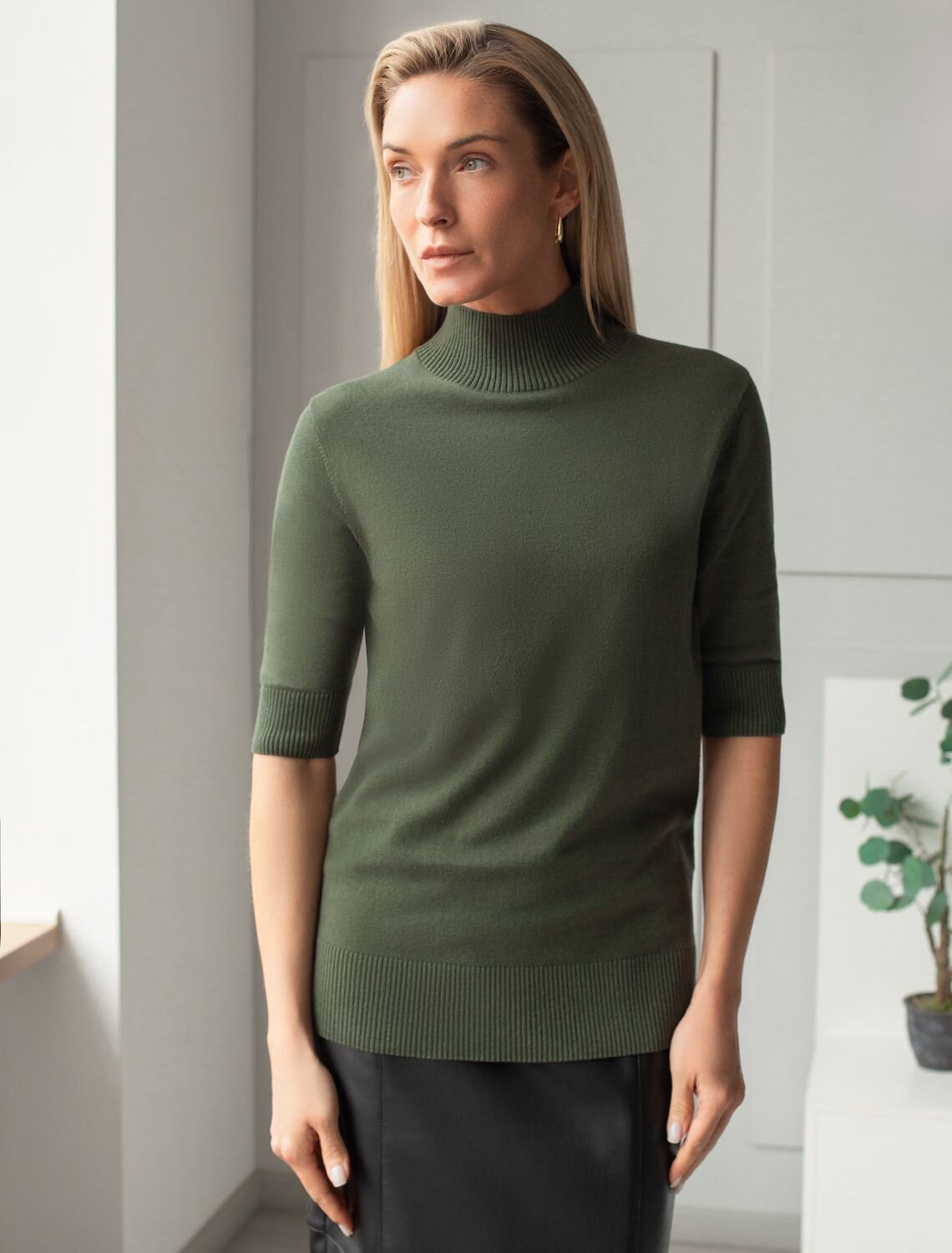 VILATTE Свитер 589800 D34.112 темно-оливковый