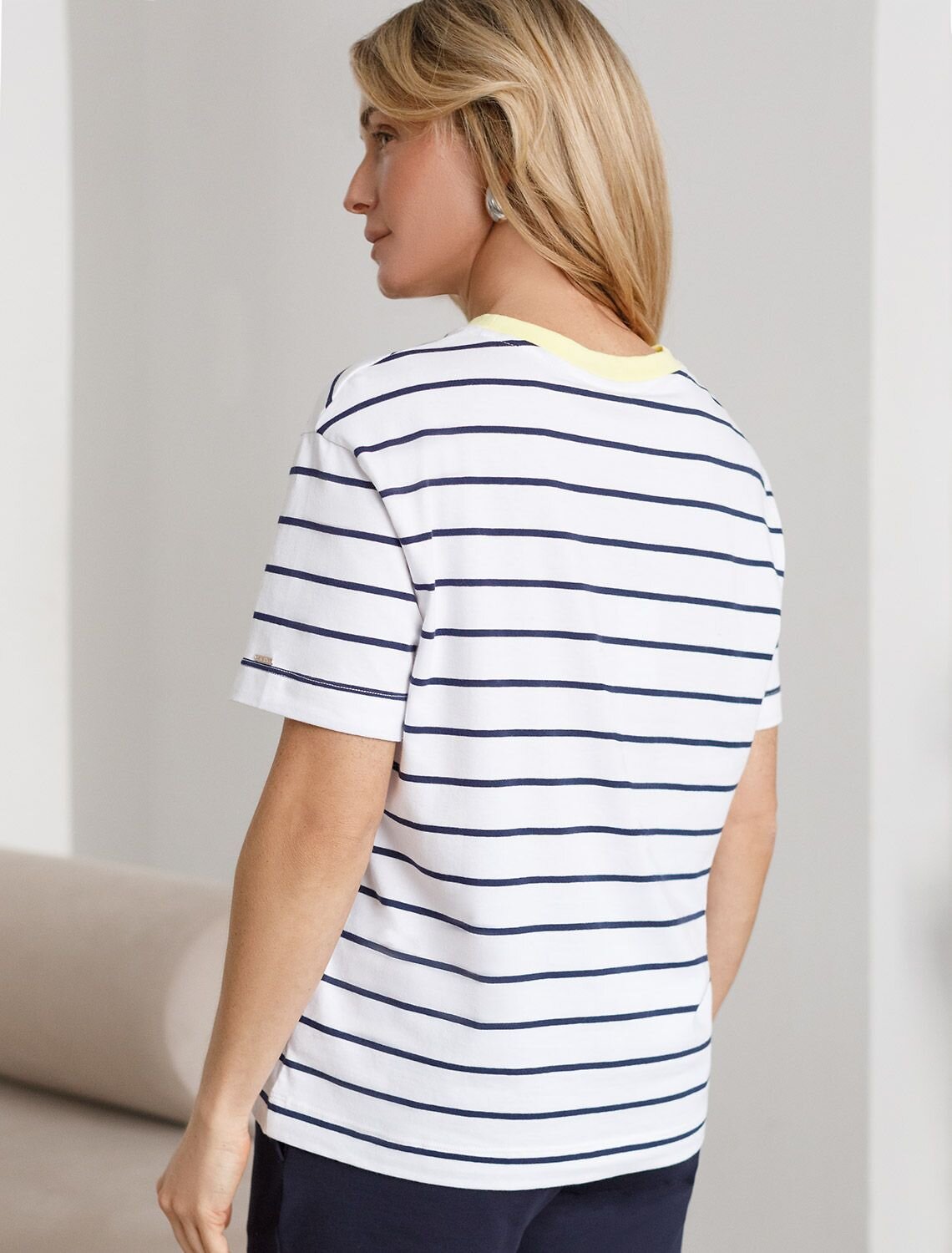 VILATTE Футболка 589803 D49.144 белый-т.синий-лимонный