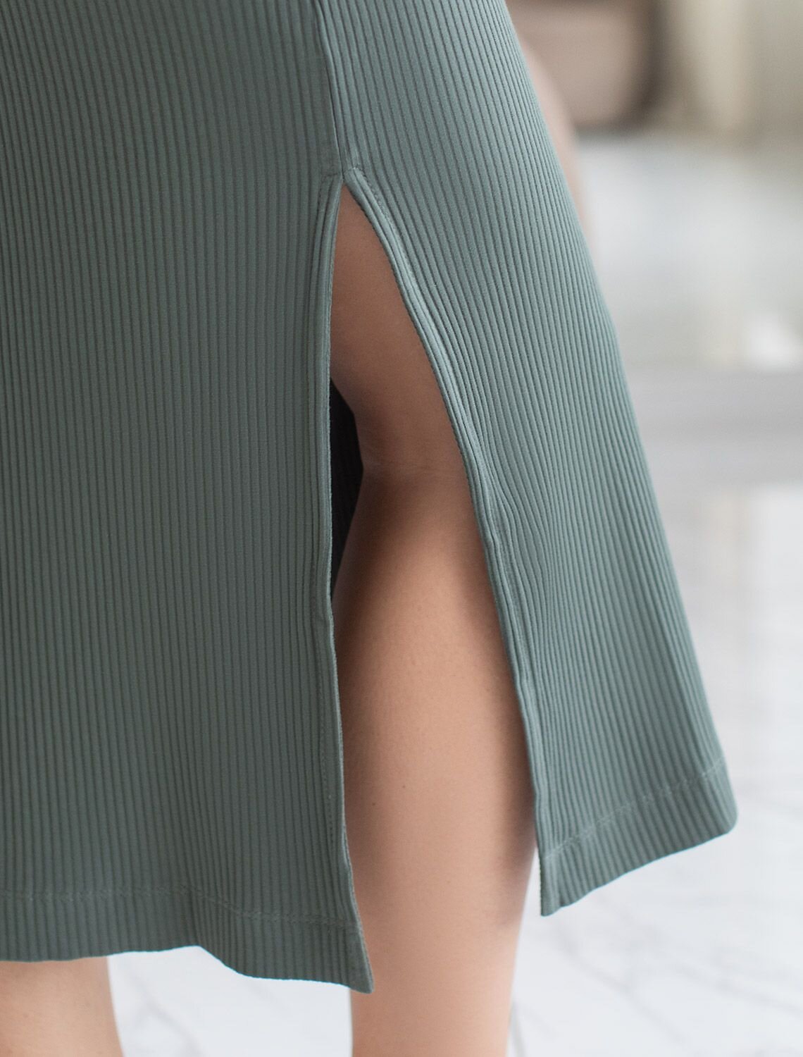 VILATTE Платье 589805 D42.228 т.оливковый