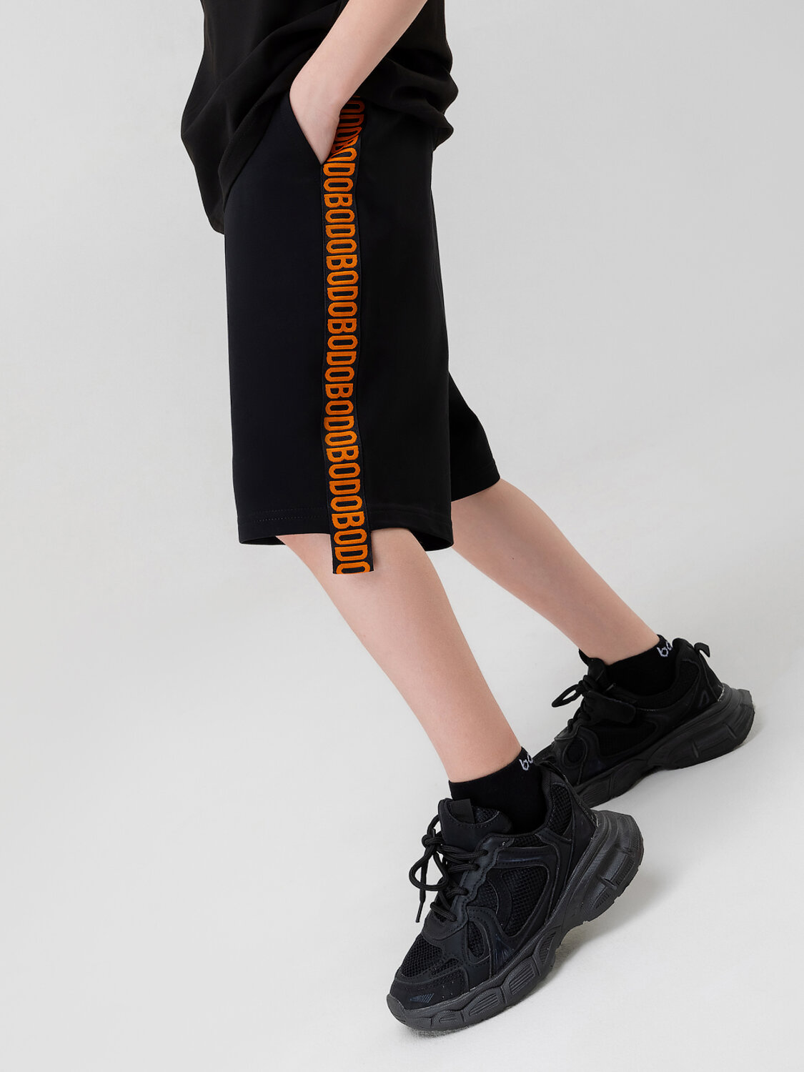 Bodo Шорты 590139 8-64МU черный (оранжевый)