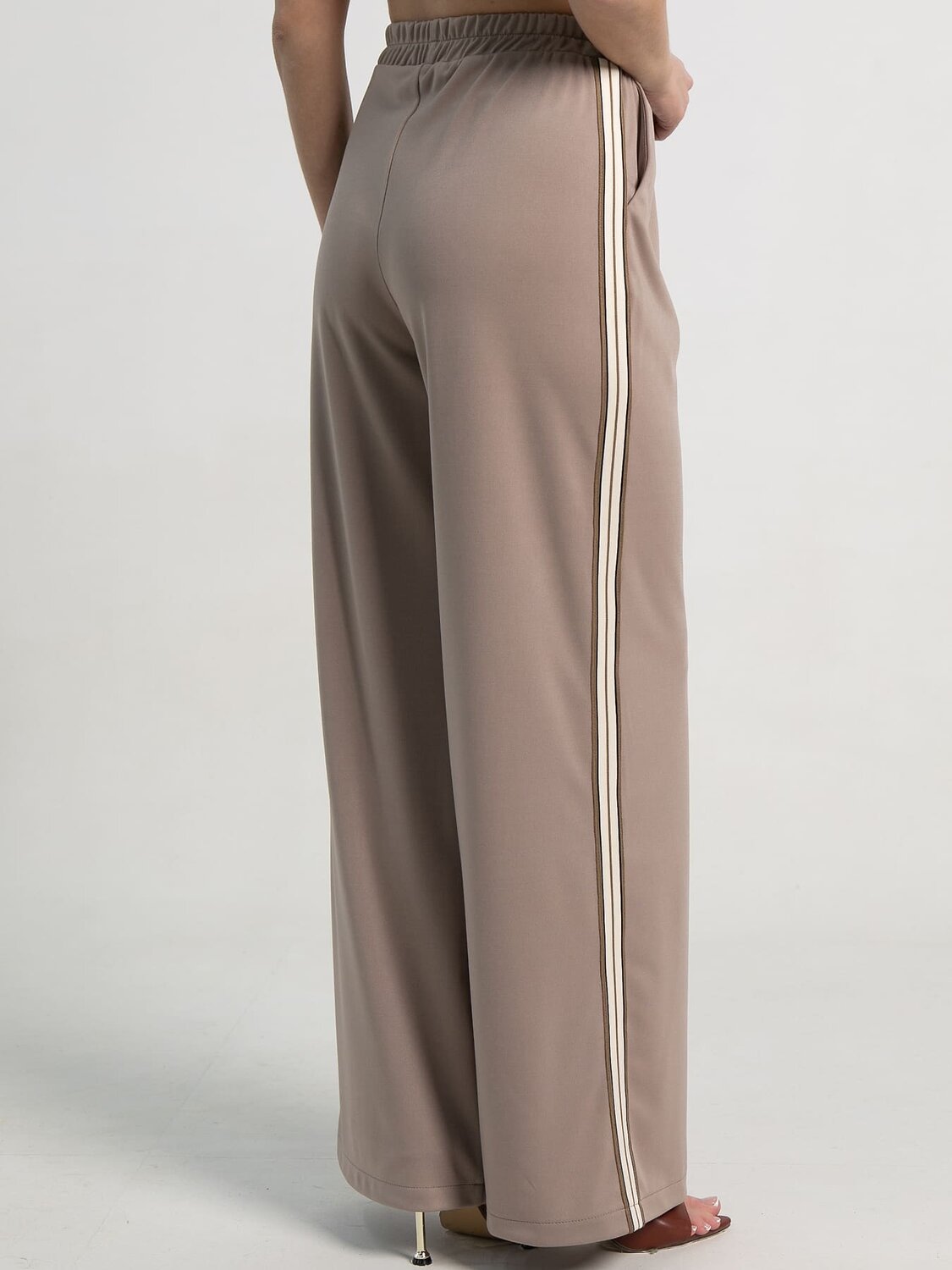 LT Collection Брюки 590328 Б15101-5М бежевый