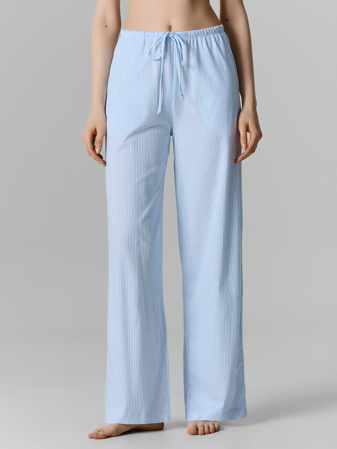 MARK FORMELLE Брюки 590445 532410 бантики на голубой полоске
