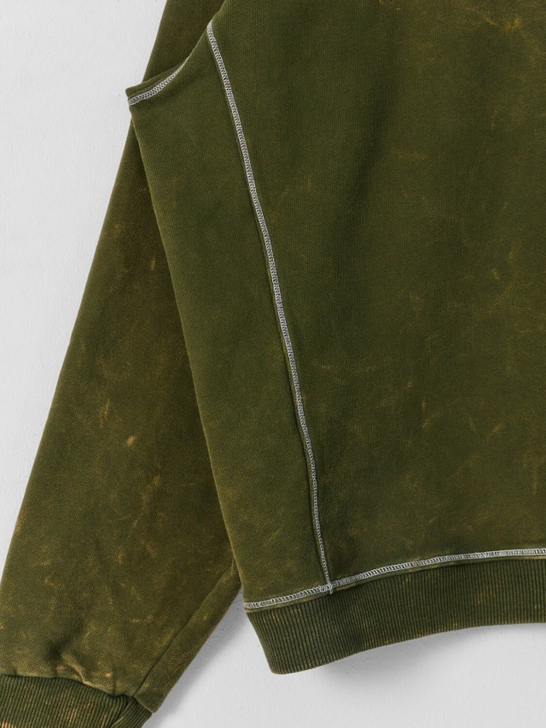 MARK FORMELLE Свитшот 590562 121893-1 ACID WASH т.зеленый +печать