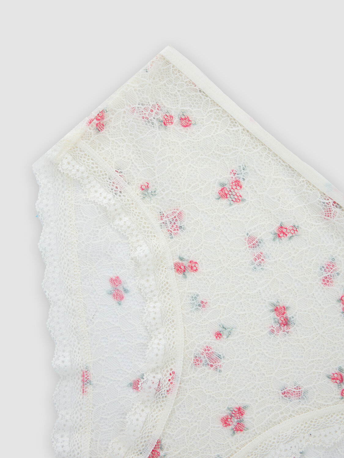 MARK FORMELLE Трусы 590594 412817 розочки на молочном