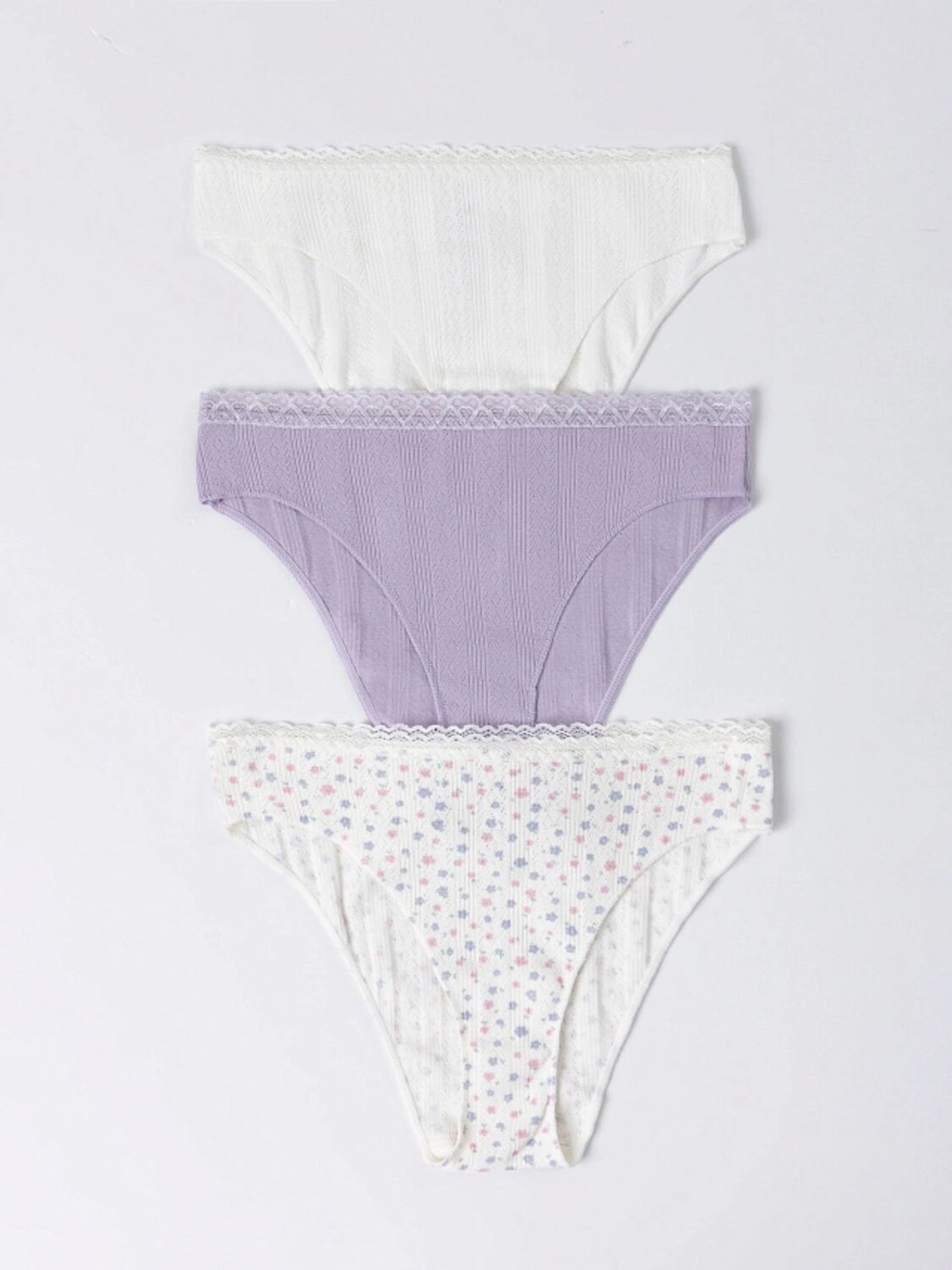 MARK FORMELLE Трусы 590603 412461-3 ромашки на молочном