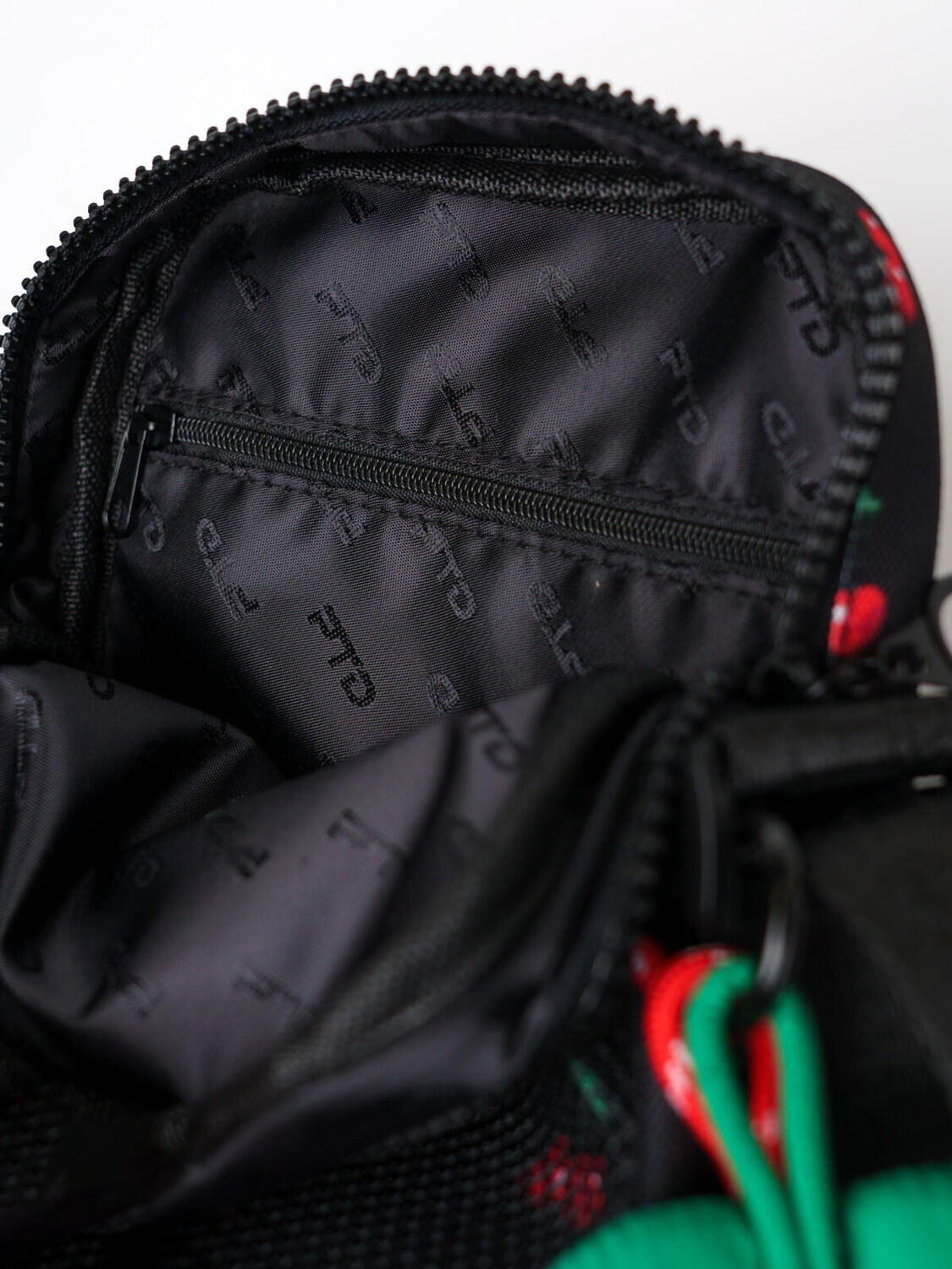 PLAYTODAY Сумка 590849 12621880 черный,красный