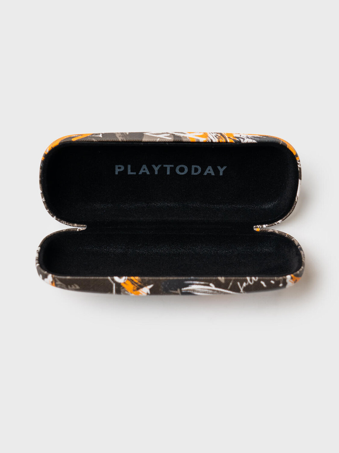 PLAYTODAY Футляр для очков 591258 12611848 черный,оранжевый,белый