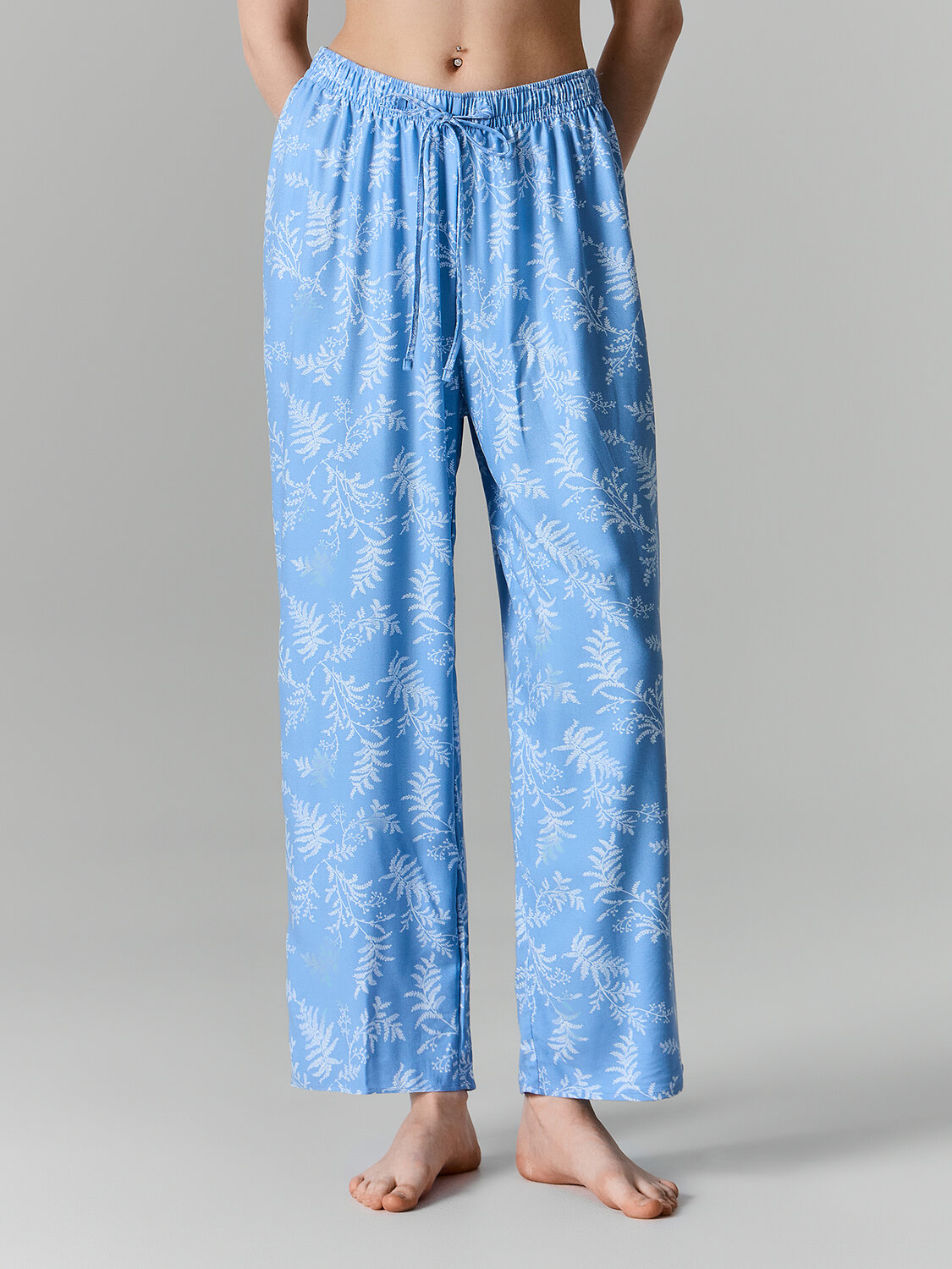 MARK FORMELLE Бриджи 591303 522252 веточки на св.синем