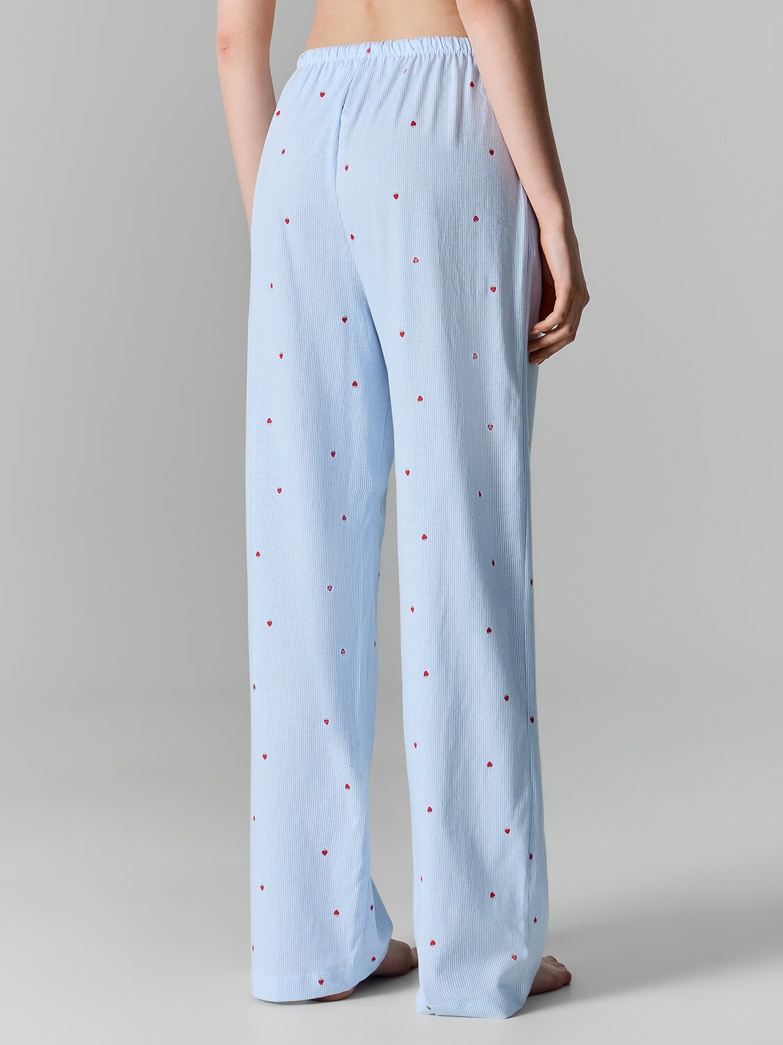 MARK FORMELLE Брюки 591314 532410 клубнички на голубой полоске