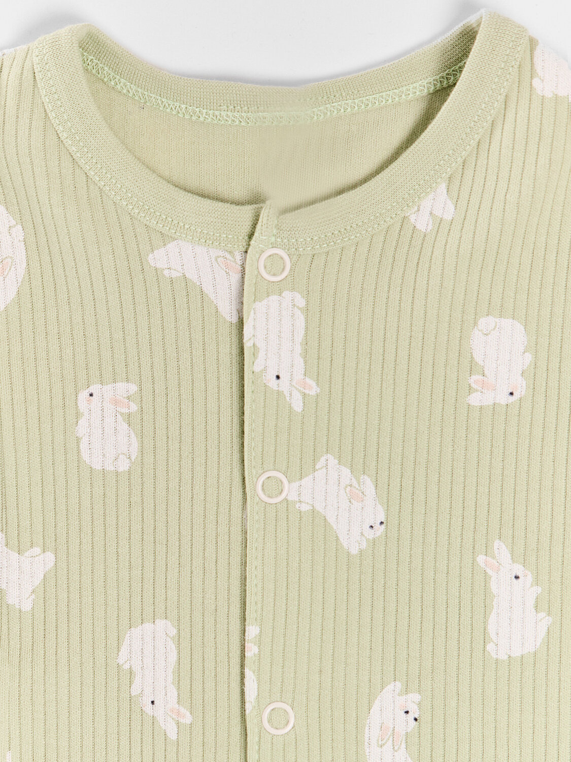 MARK FORMELLE Полукомбинезон 591441 13021 зайчата на св.зеленом