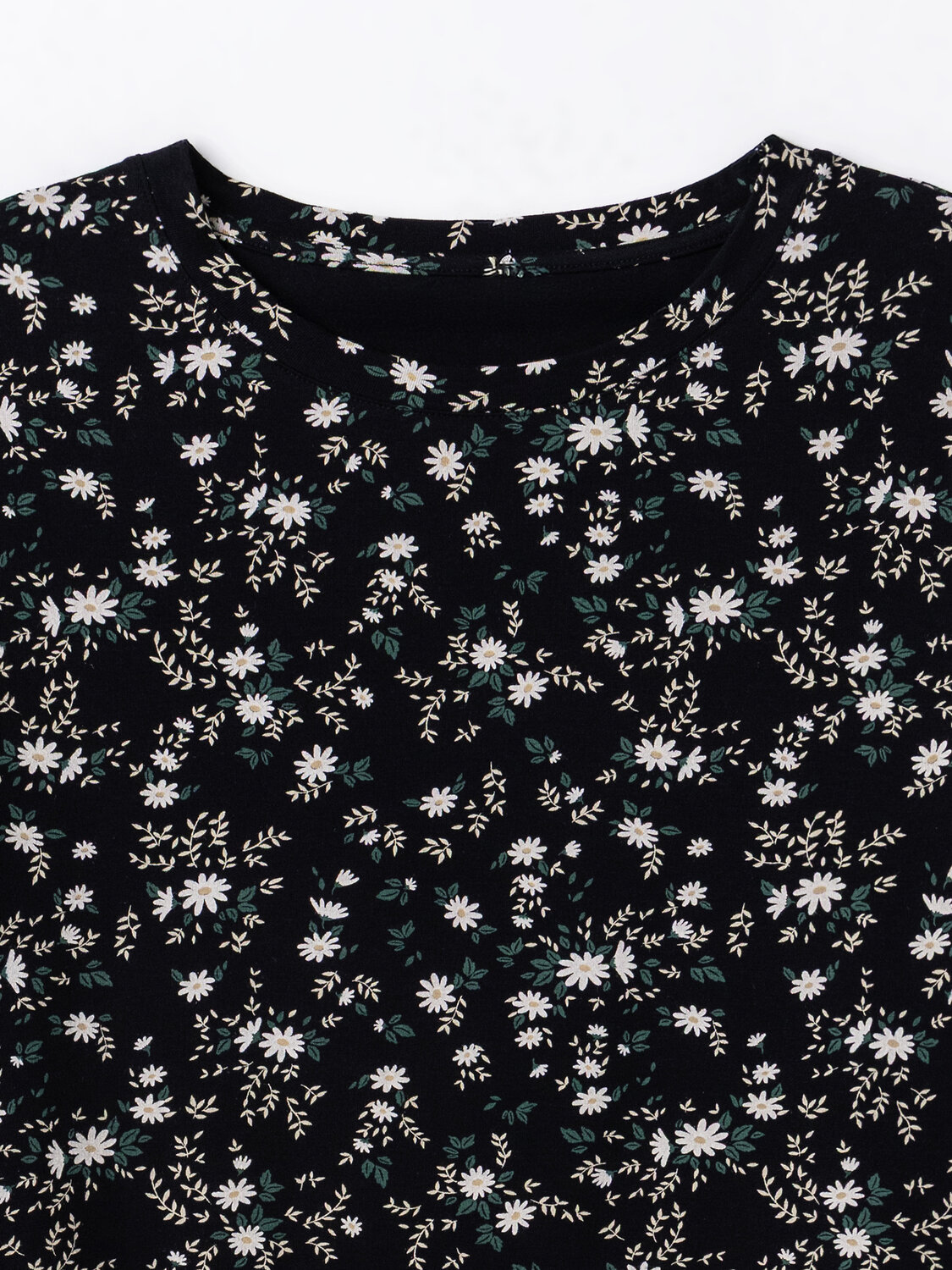 MARK FORMELLE Сорочка 591461 572346 ромашки на черном