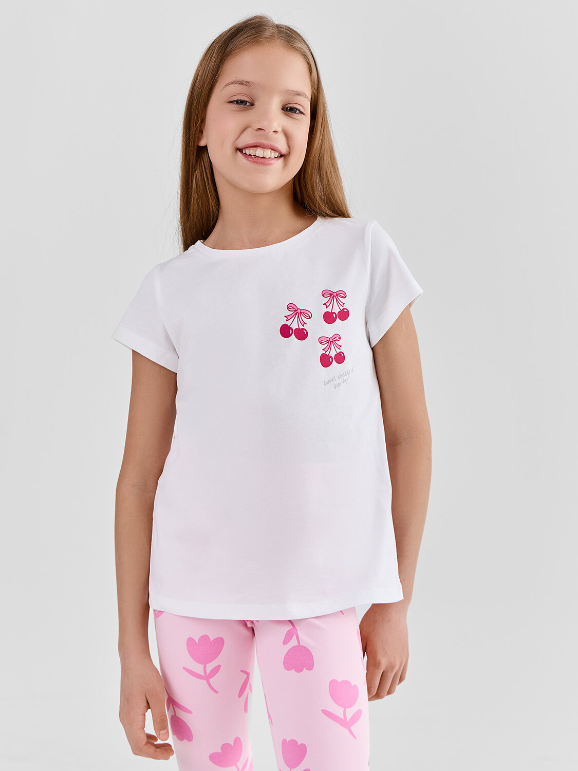 MARK FORMELLE Футболка 591557 117892-2 белый +вишенки на розовом