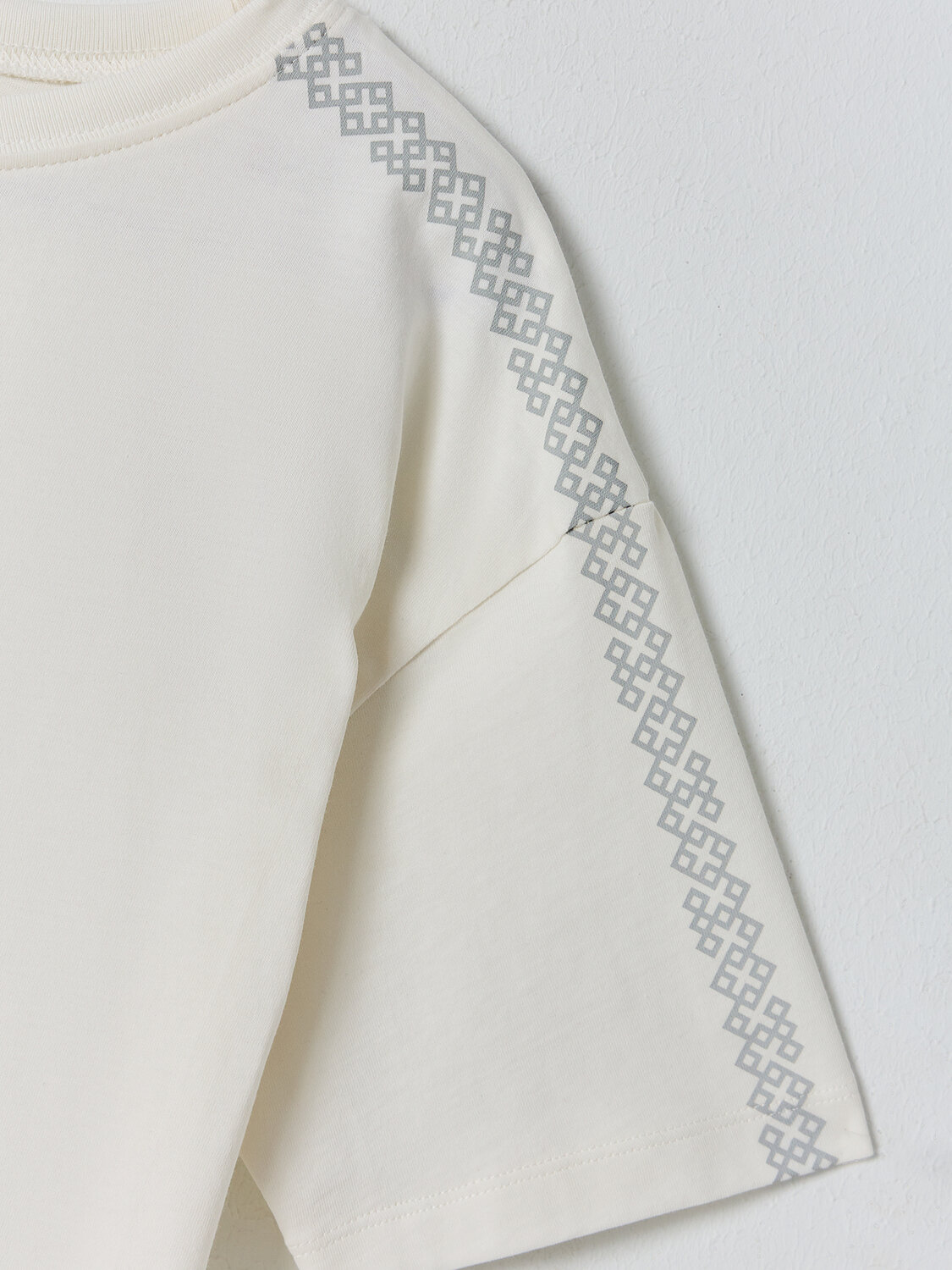 MARK FORMELLE Футболка 591559 113384 св.молочный +печать