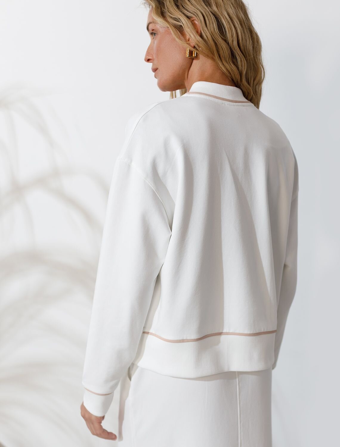 VILATTE Джемпер 591692 D49.166 белый