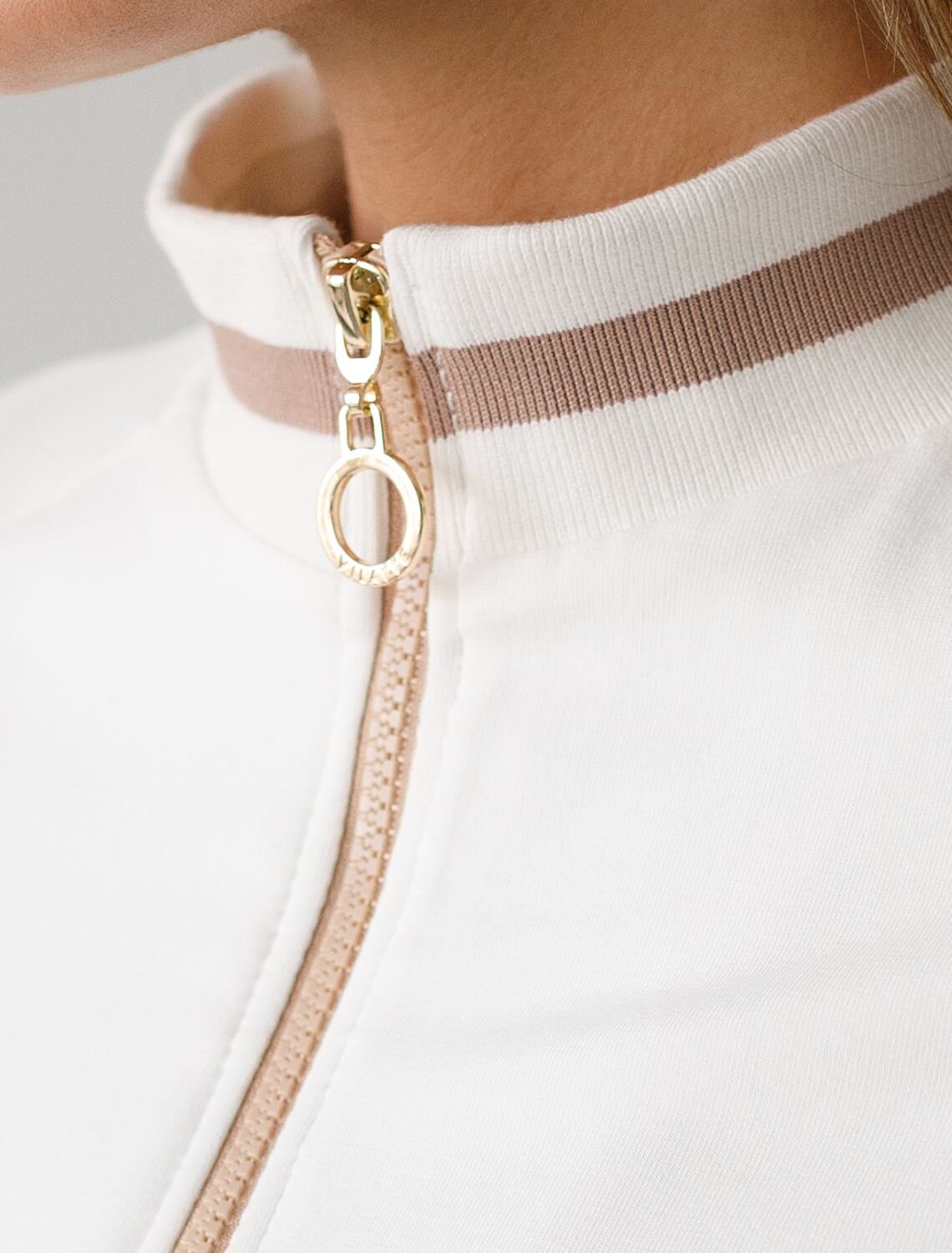 VILATTE Джемпер 591694 D49.171 белый