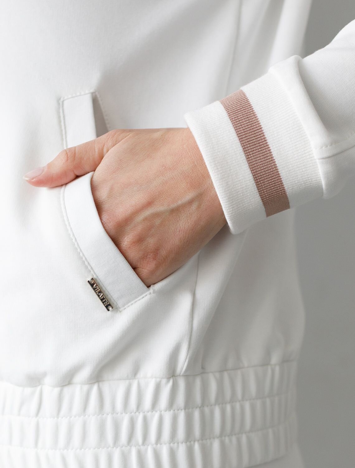 VILATTE Джемпер 591694 D49.171 белый