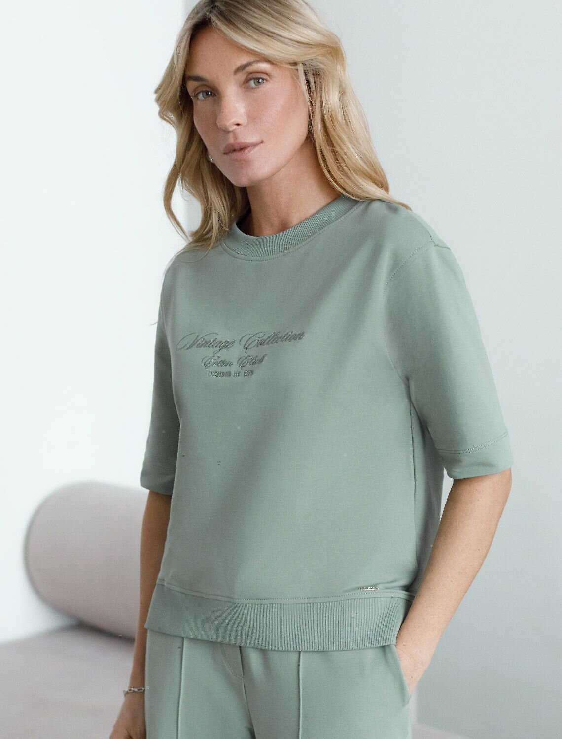 VILATTE Футболка 591972 D49.169 св.оливковый_vintage