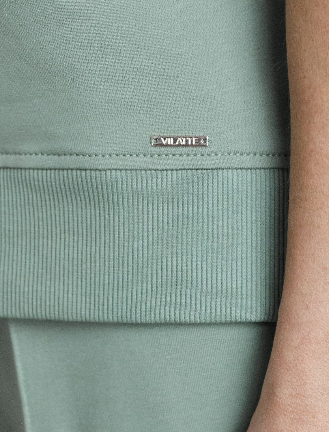 VILATTE Футболка 591972 D49.169 св.оливковый_vintage