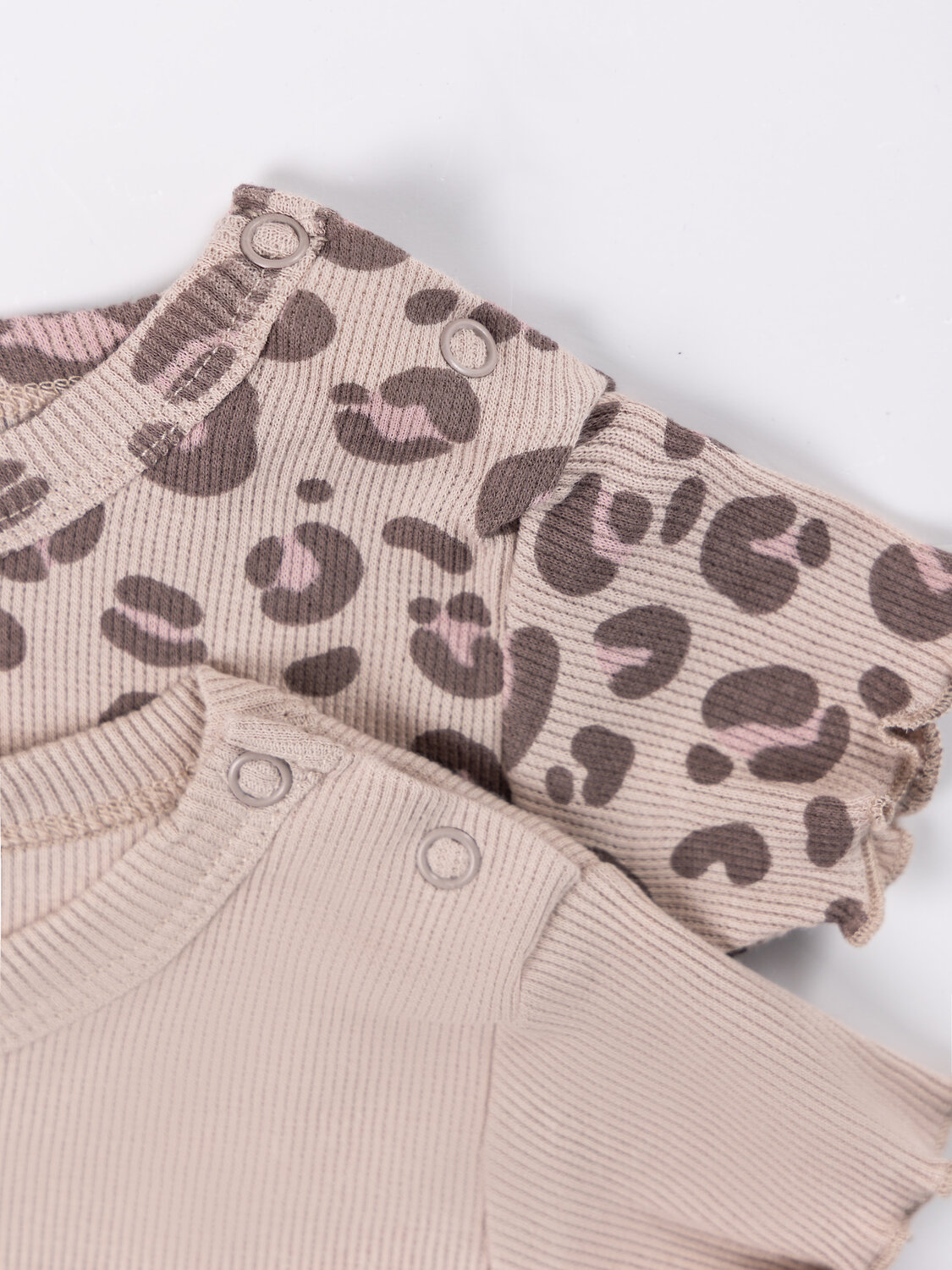 MARK FORMELLE Джемпер 592219 83110-2 холодный бежевый +леопард на холодном бежевом