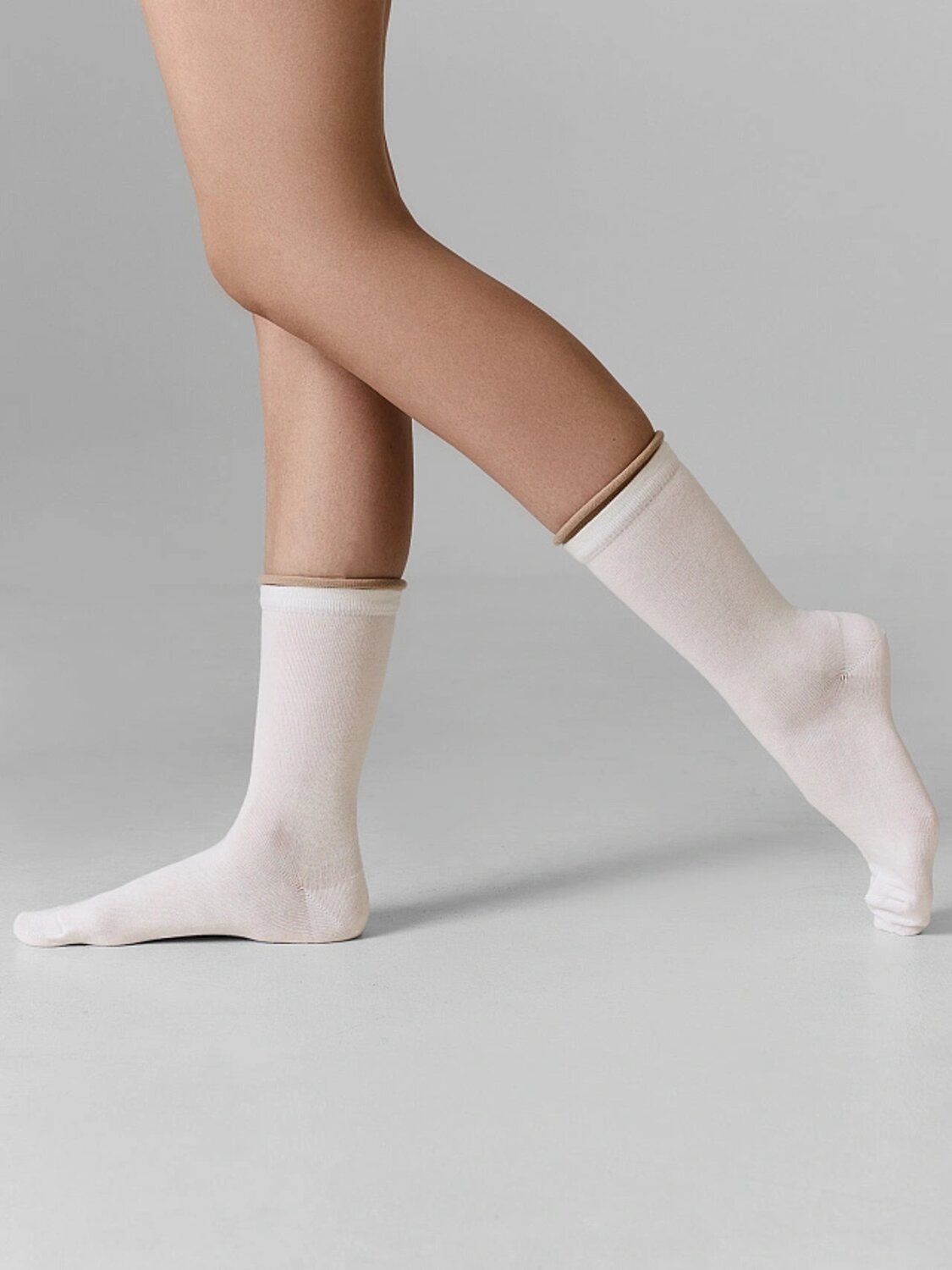 MARK FORMELLE Женские носки 592239 245K-3509 белый