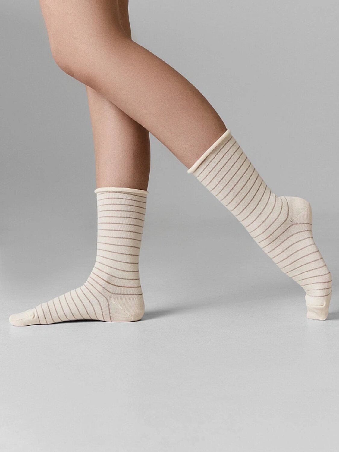 MARK FORMELLE Женские носки 592241 245K-3577 молочный