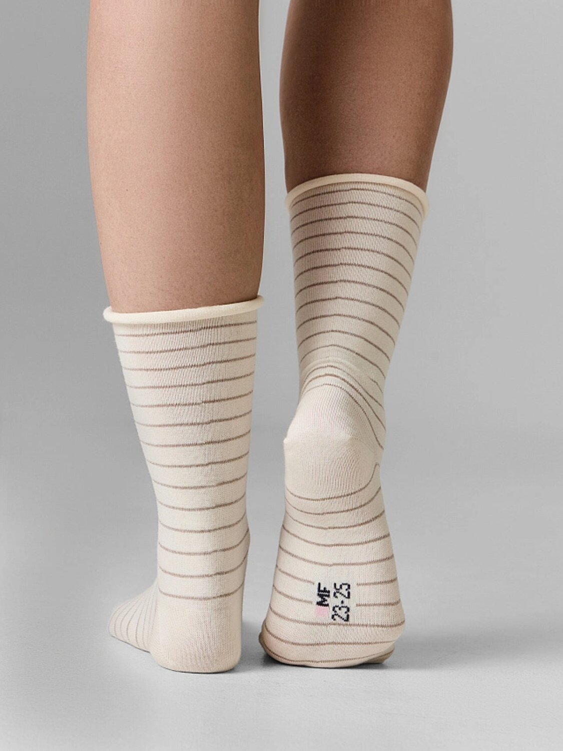 MARK FORMELLE Женские носки 592241 245K-3577 молочный