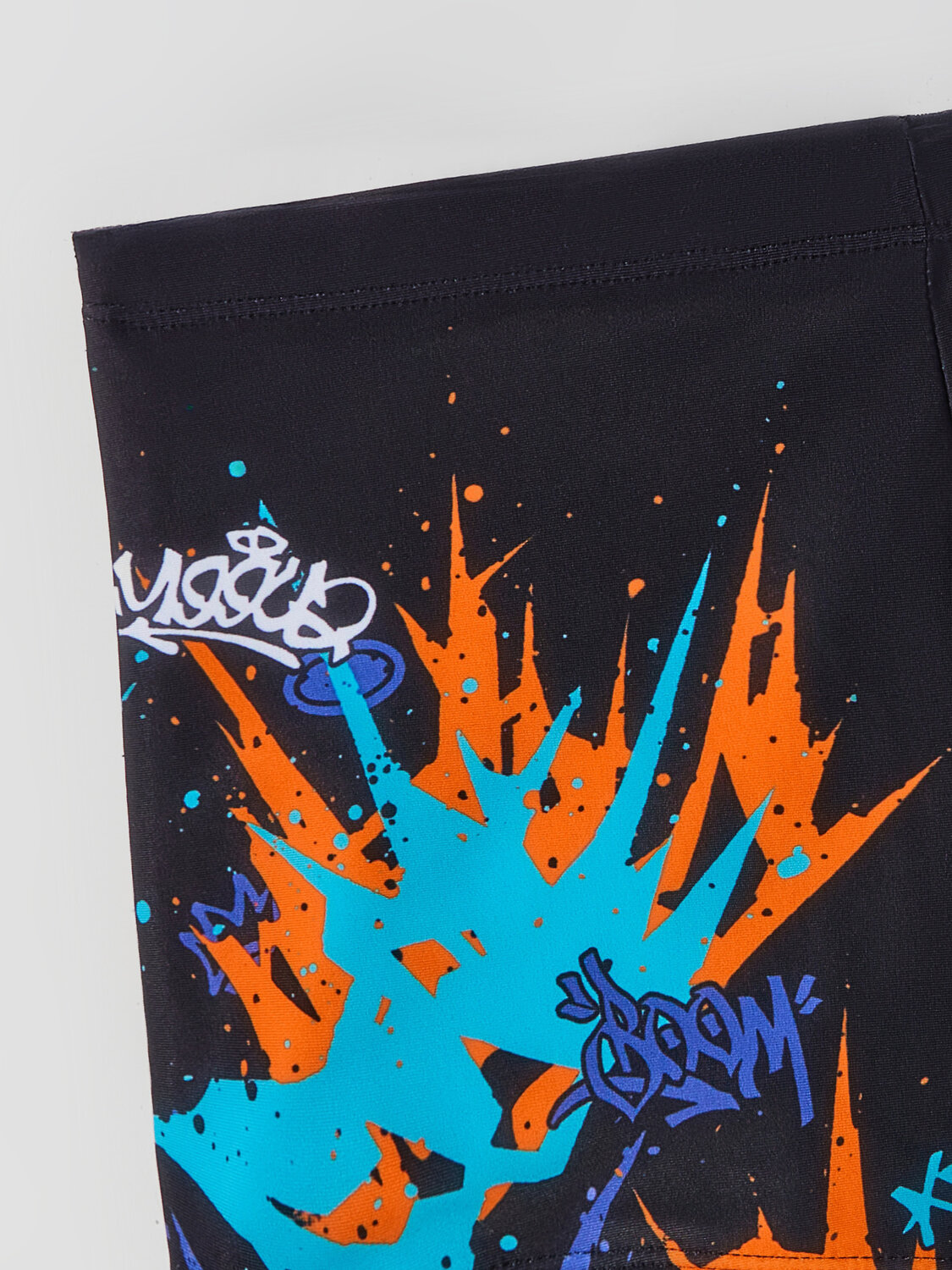 MARK FORMELLE Шорты плавательные 592286 703362 граффити на черном