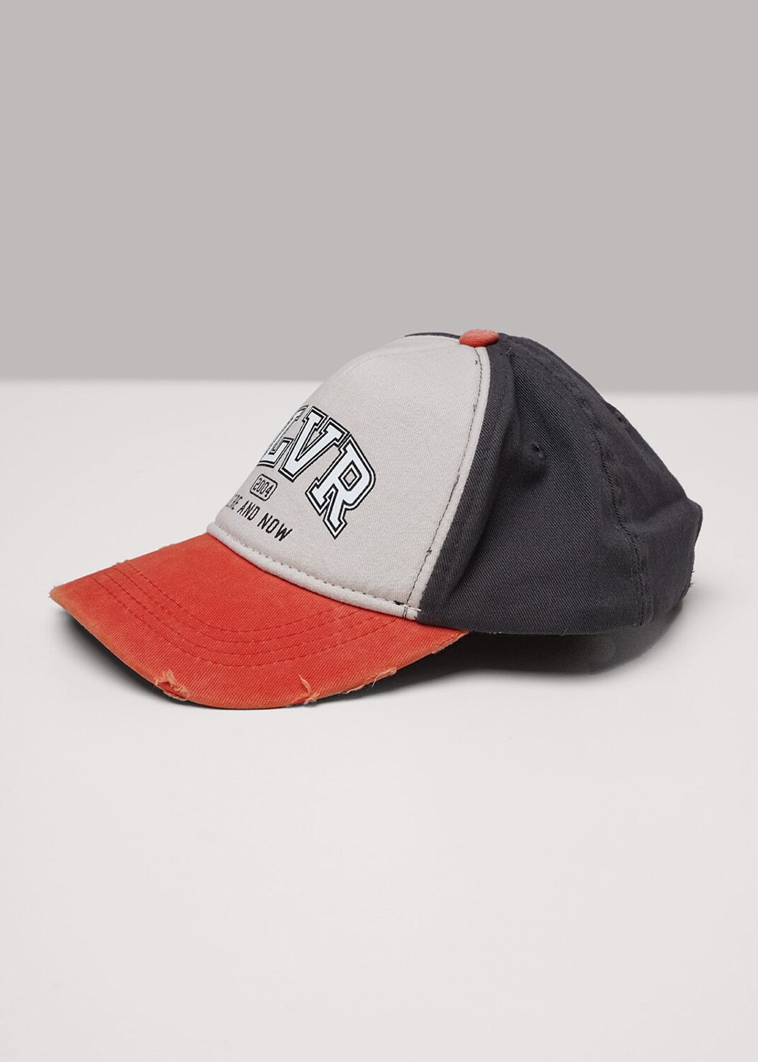 CLEVER Кепка 592306 108 джинс молочный/св.коричневый