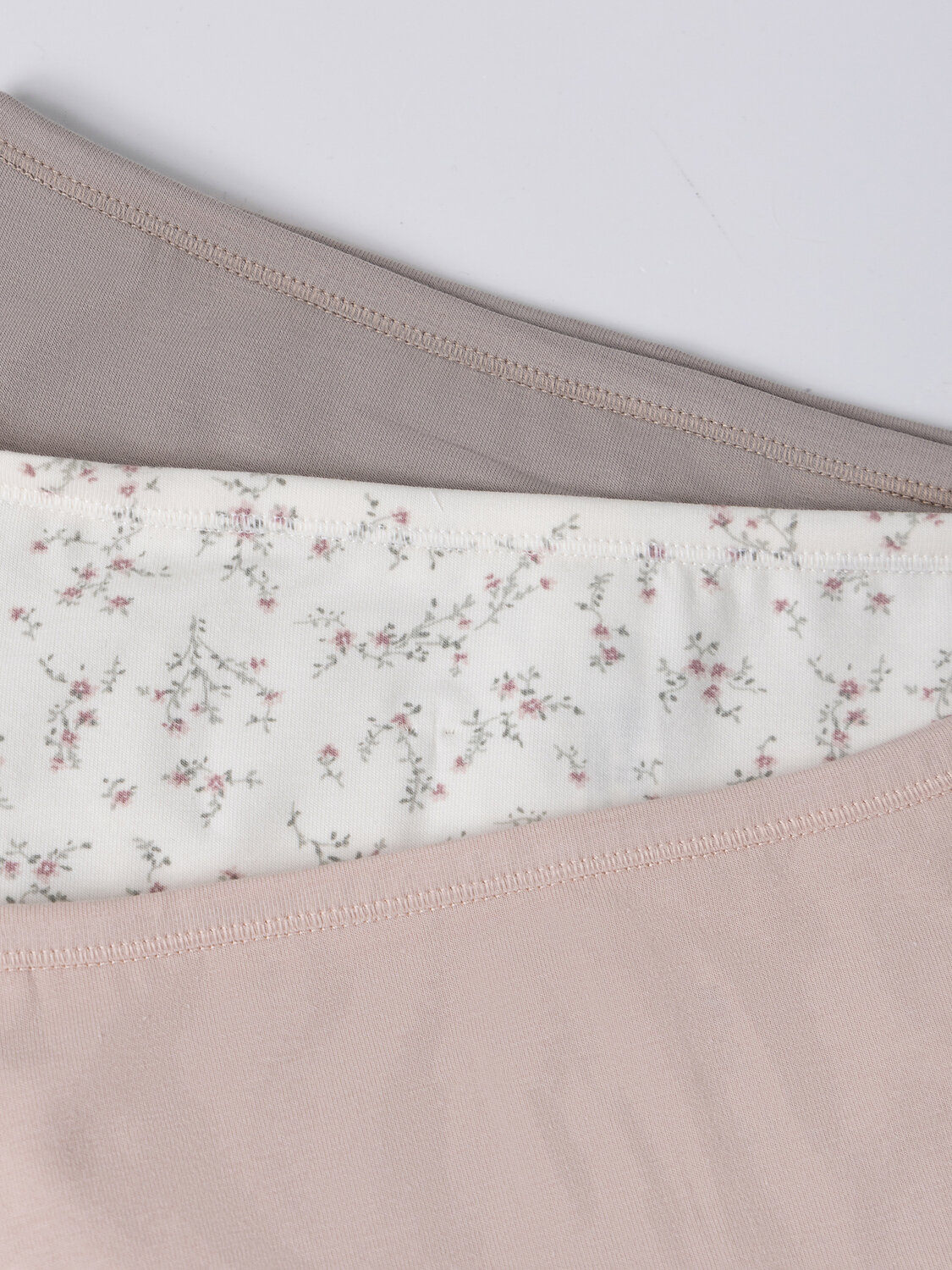 MARK FORMELLE Трусы 592621 412458-3 цветы на сумрачно-белом