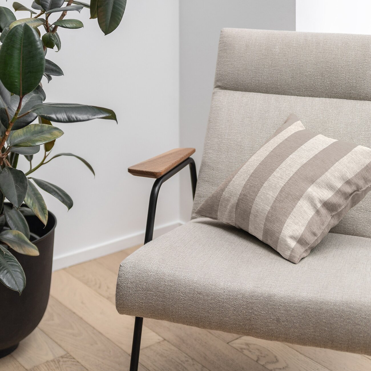 Волшебная Ночь Подушка 592738 764716 Зебра-экрю