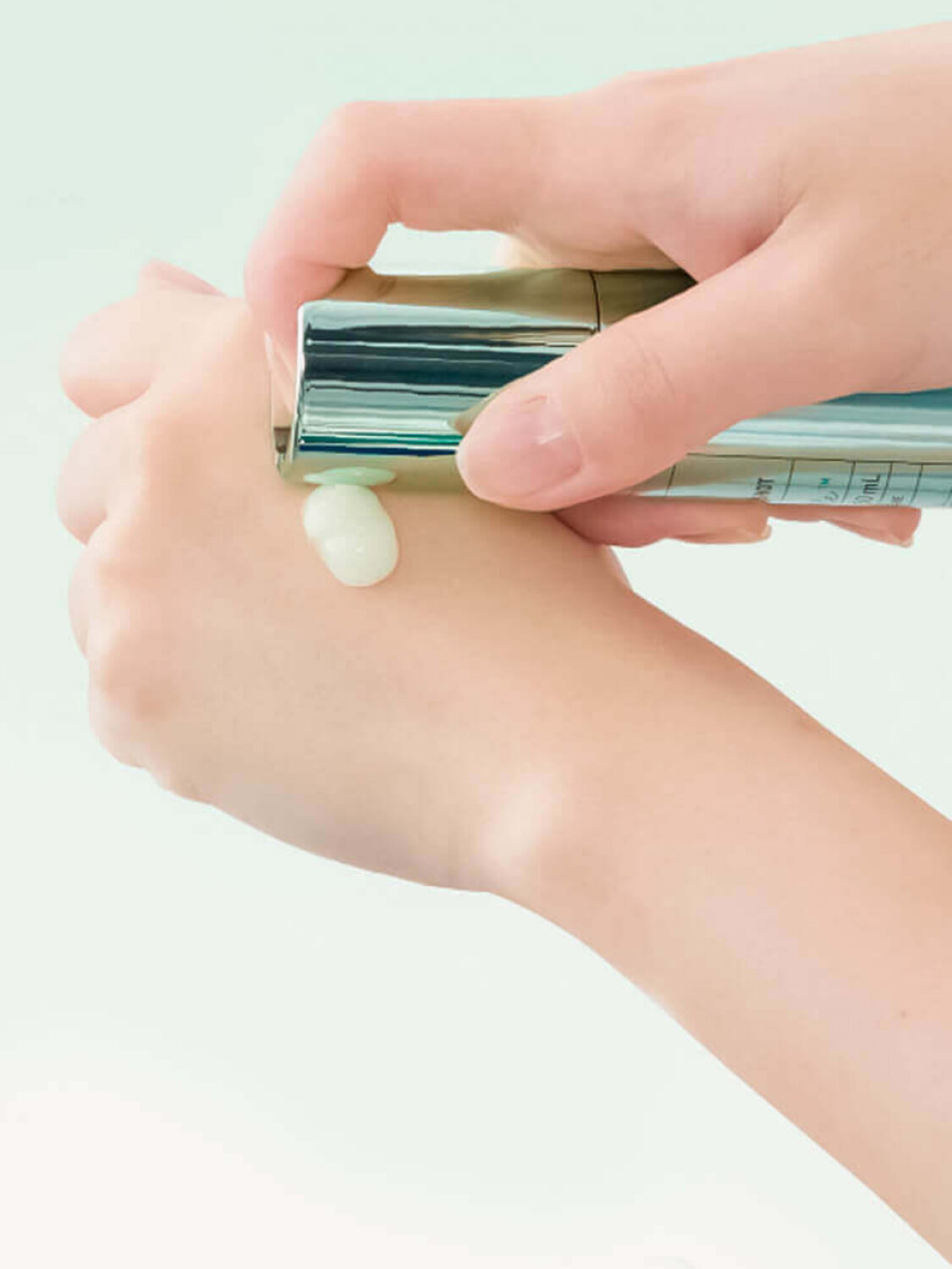 VT Cosmetics Антивозрастная бустер-сыворотка для лица с микроиглами и ретинолом / Reti-A Reedle Shot 300, 50 мл 592905 28319 