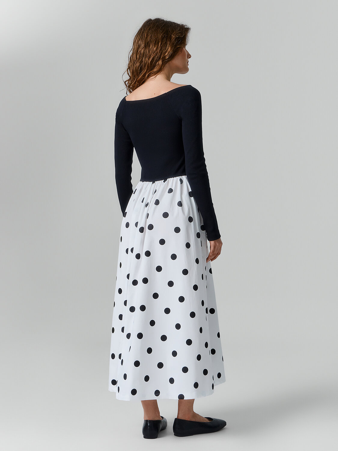 MARK FORMELLE Платье 594836 154029 черно -белый горошек