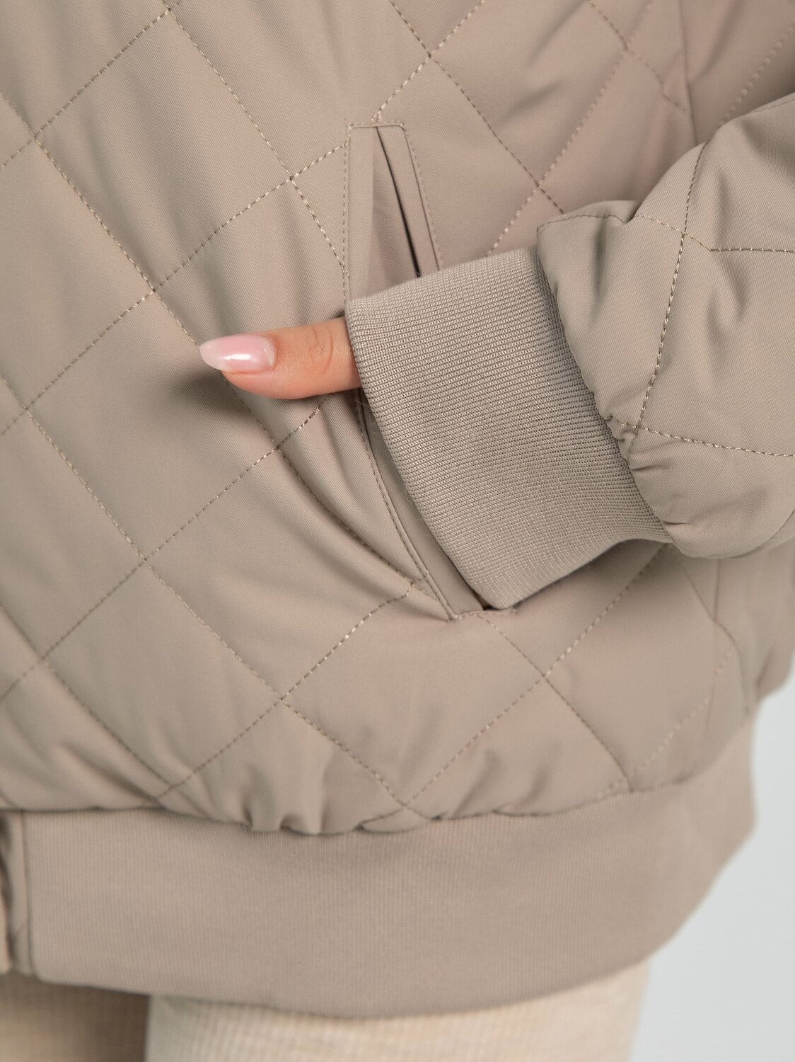 LT Collection Бомбер 605723 Б16290-18М Бежевый