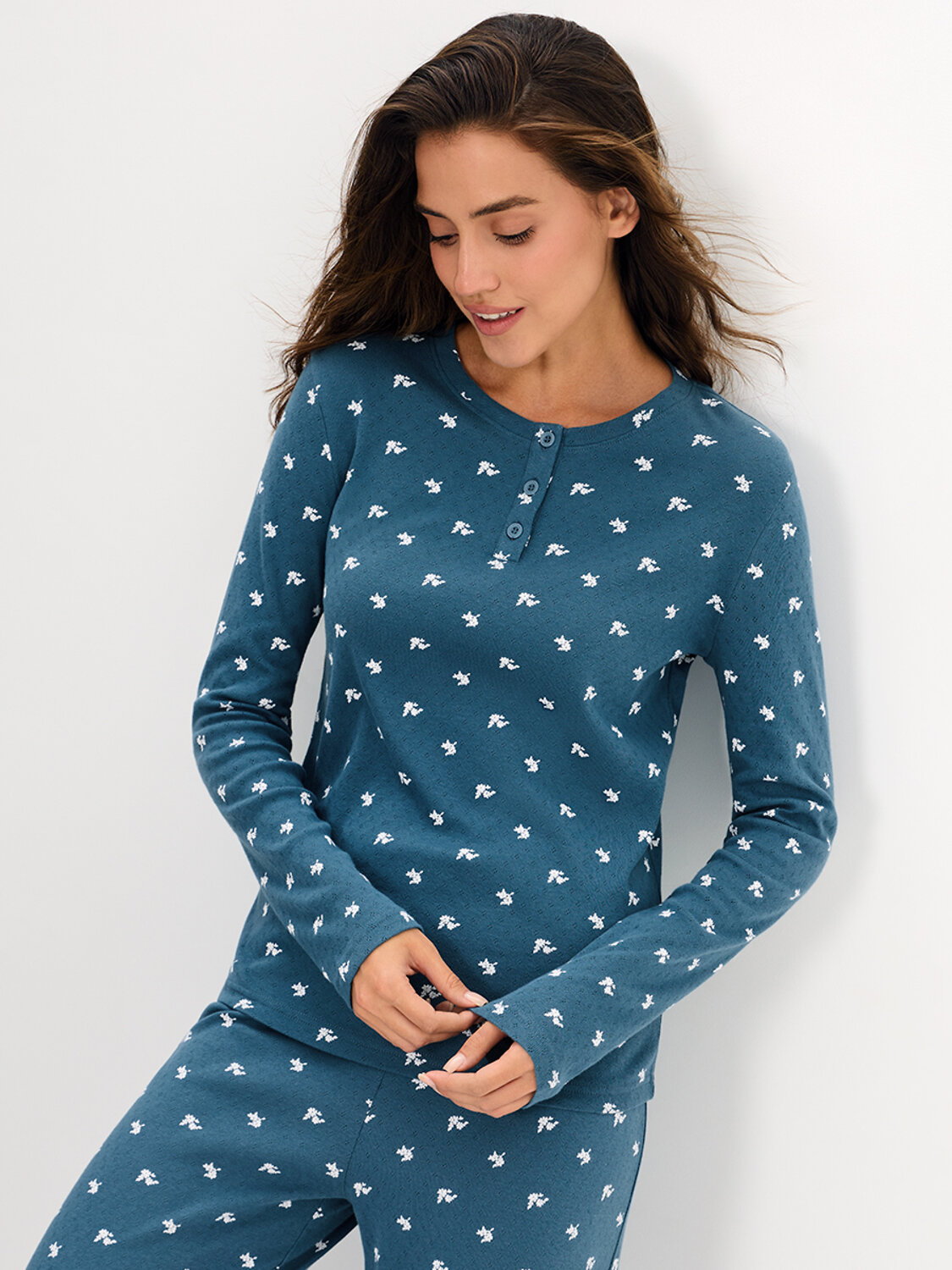 Omsa Пижама 608722 OmD 0244D POINTELLE PRINT AW26 Пижама жен. (Лонгслив+Брюки), СО Navy (Синий)