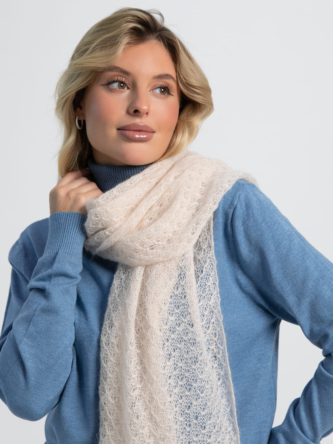 LT Collection Шарф 609848 ВП06-1М Молочный