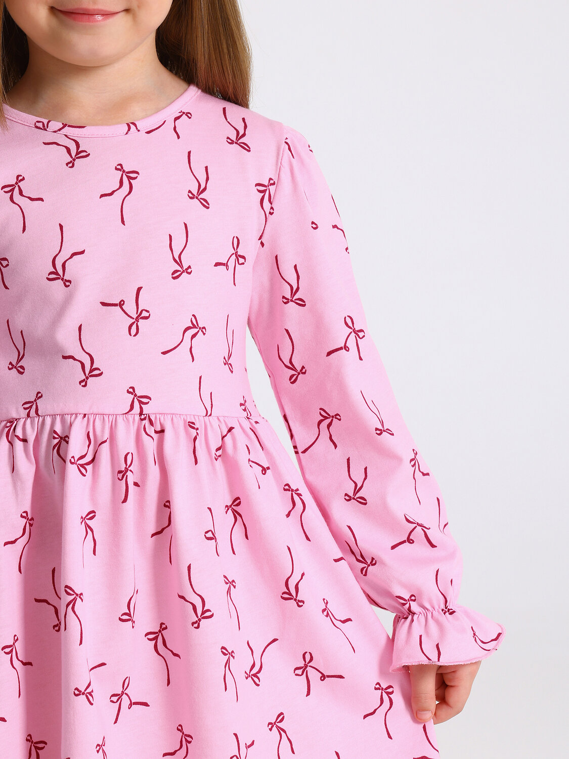 Апрель Платье 610522 1ДПД5008001н бордовые бантики на светло-розовом