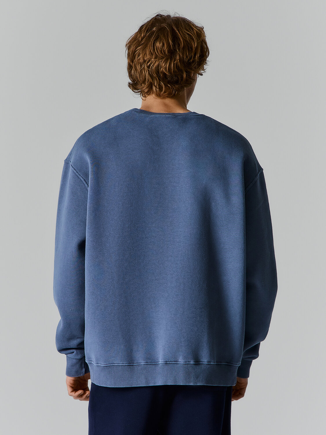 MARK FORMELLE Свитшот 611502 121901 ACID WASH на гризайле
