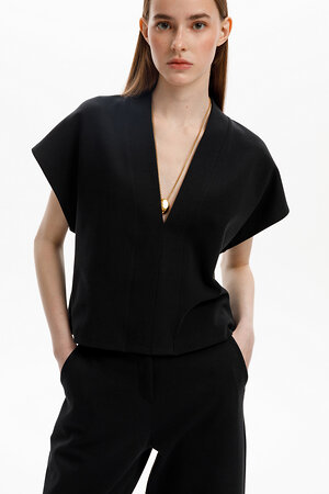 VERY NEAT Жилет 568698 ЕВТ 3295 черный3