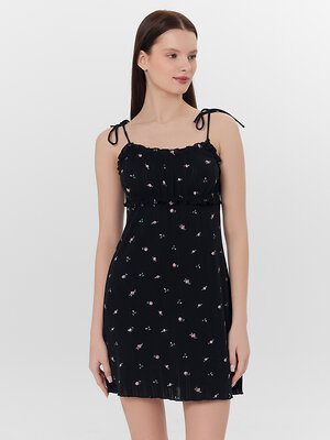 MARK FORMELLE Сорочка 574984 572386 розочки на черном