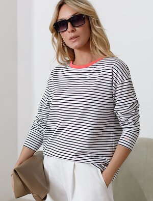 VILATTE Джемпер 580931 D49.148 белый-черный