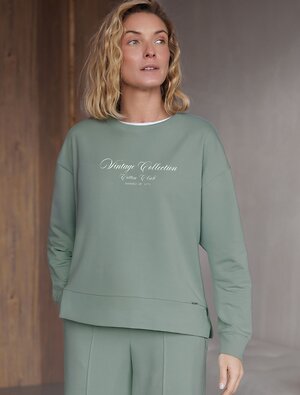 VILATTE Джемпер 580958 D49.168 св.оливковый_cotton club