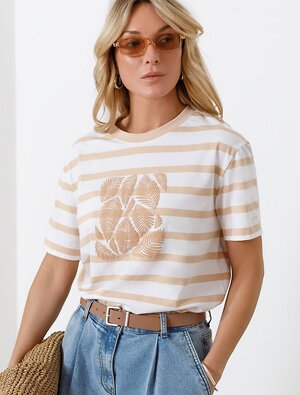 VILATTE Футболка 581998 D49.145 белый-бежевый_листья