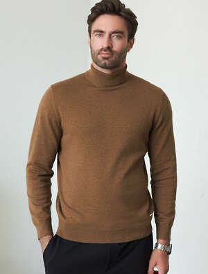 VILATTE Свитер 606081 U34.002 кофейный меланж